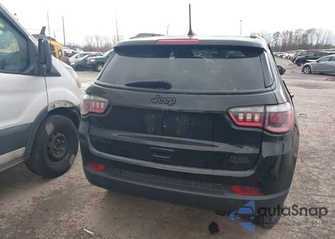 2018 Jeep Compass Altitude 4X4 from USA, damaged, VIN 3C4NJDBB3JT313623